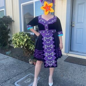 Size 40 bust Hmong purple outfit